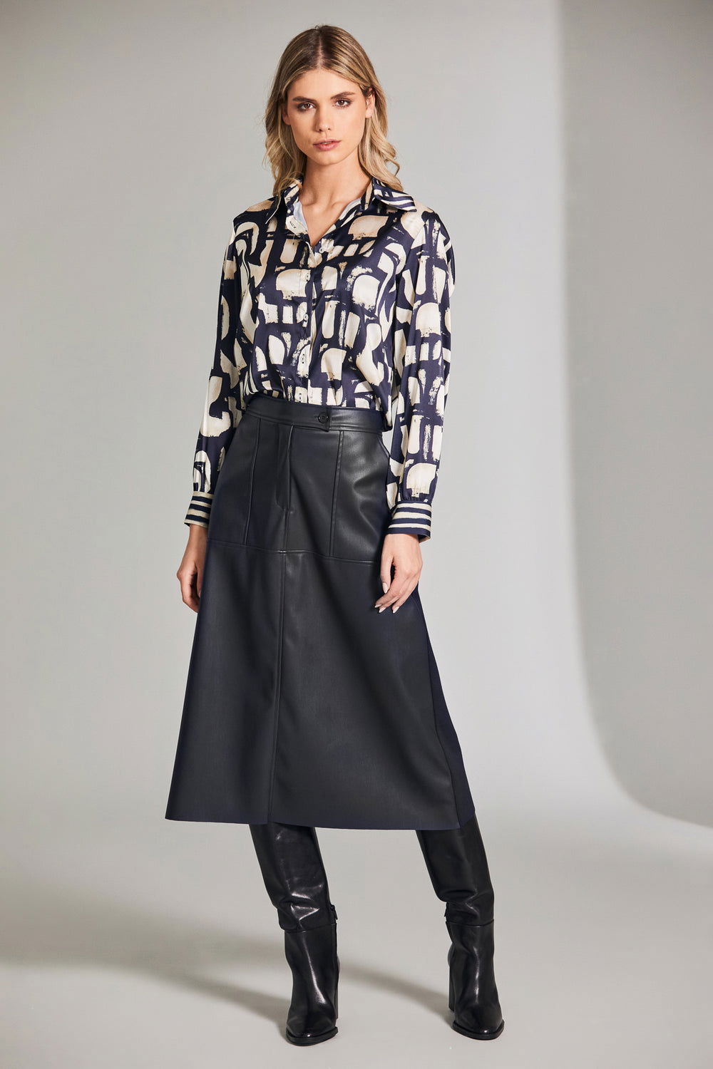 Peruzzi Faux Leather Skirt